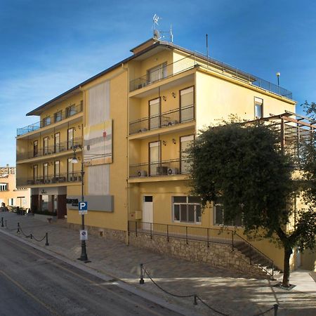 Hotel Astoria Fermo Exterior foto